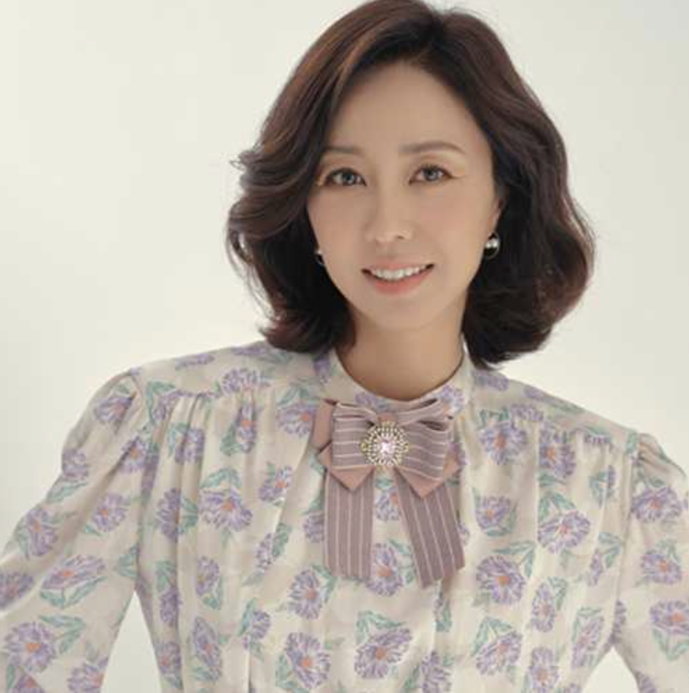 조미령 동안
