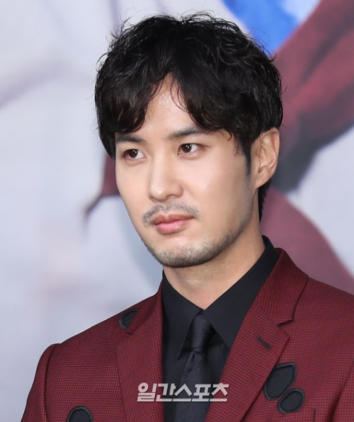 김지석 형