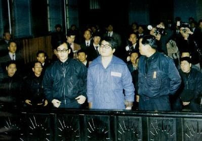 육영수 여사는 누가 쐈나?|문세광·경호원 오발설·사라진 총알 2발 의혹·암살자들 실화