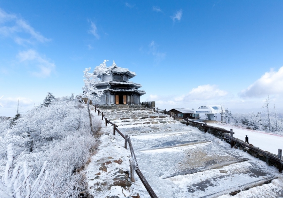 1월 산행지 추천: 눈산행지 좋은곳 겨울의 매력을 느낄 수 있는 산
