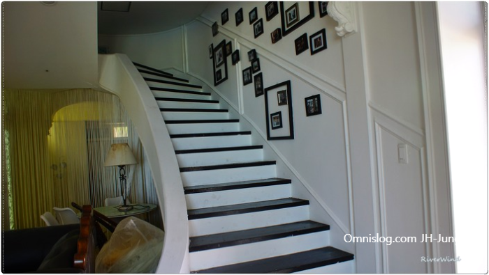 럭셔리하우스 내부모습