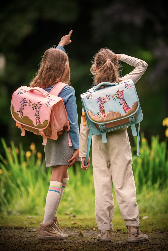 "만원으로 갓생 살기" 다이소 신학기 자취 꿀템 10가지 추천 (청소용품부터 압축 수납까지)