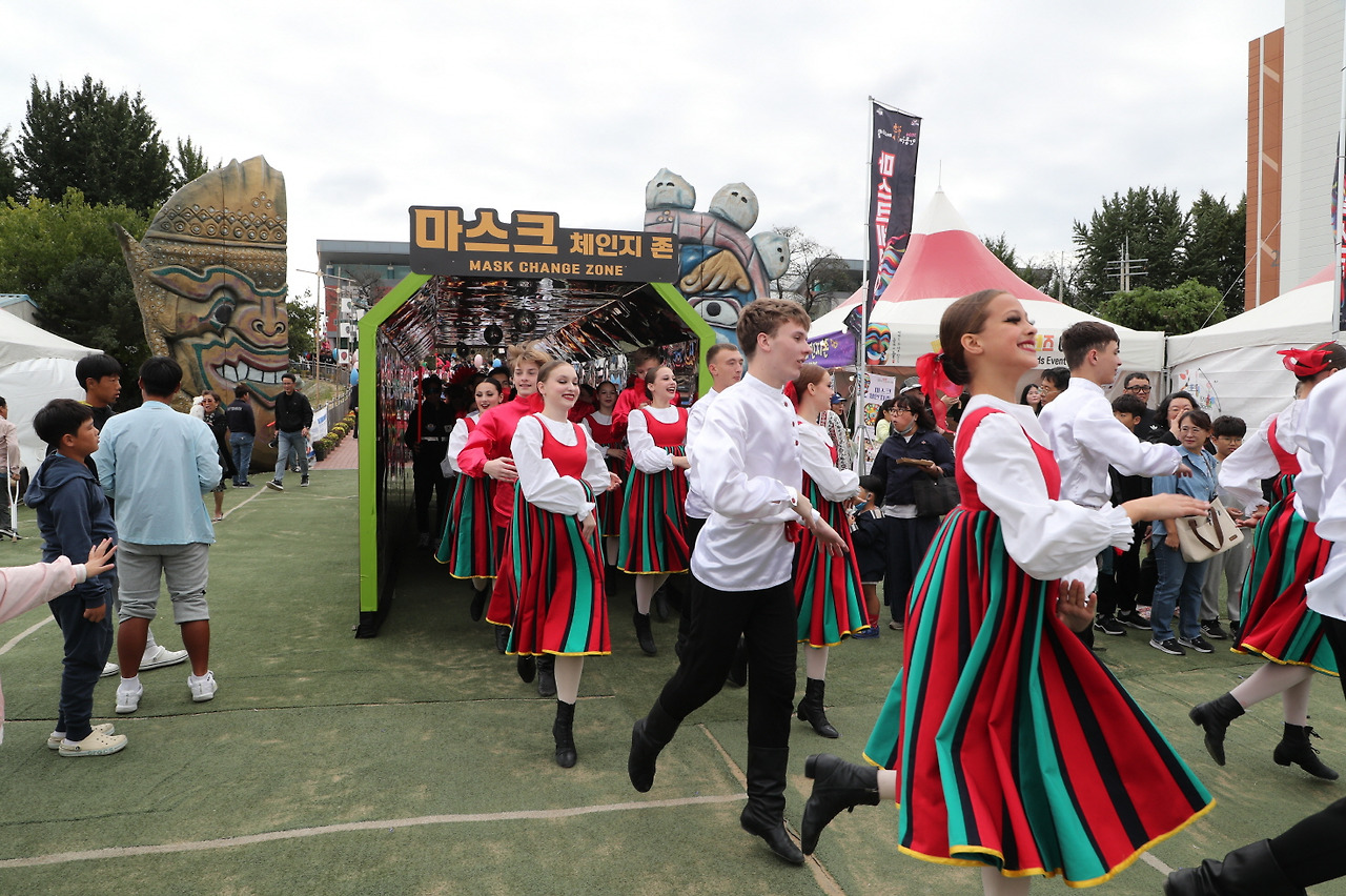 안동국제탈춤페스티벌 2025&amp;#44; 세계 탈춤과 어울림의 축제!