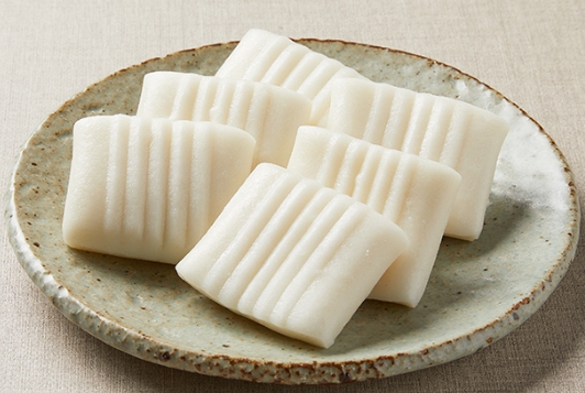 한국의 떡 종류 밀기울떡-절편