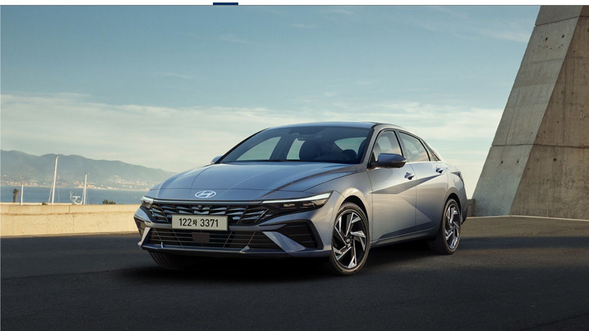 더뉴아반떼-전면