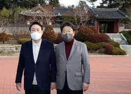 권성동