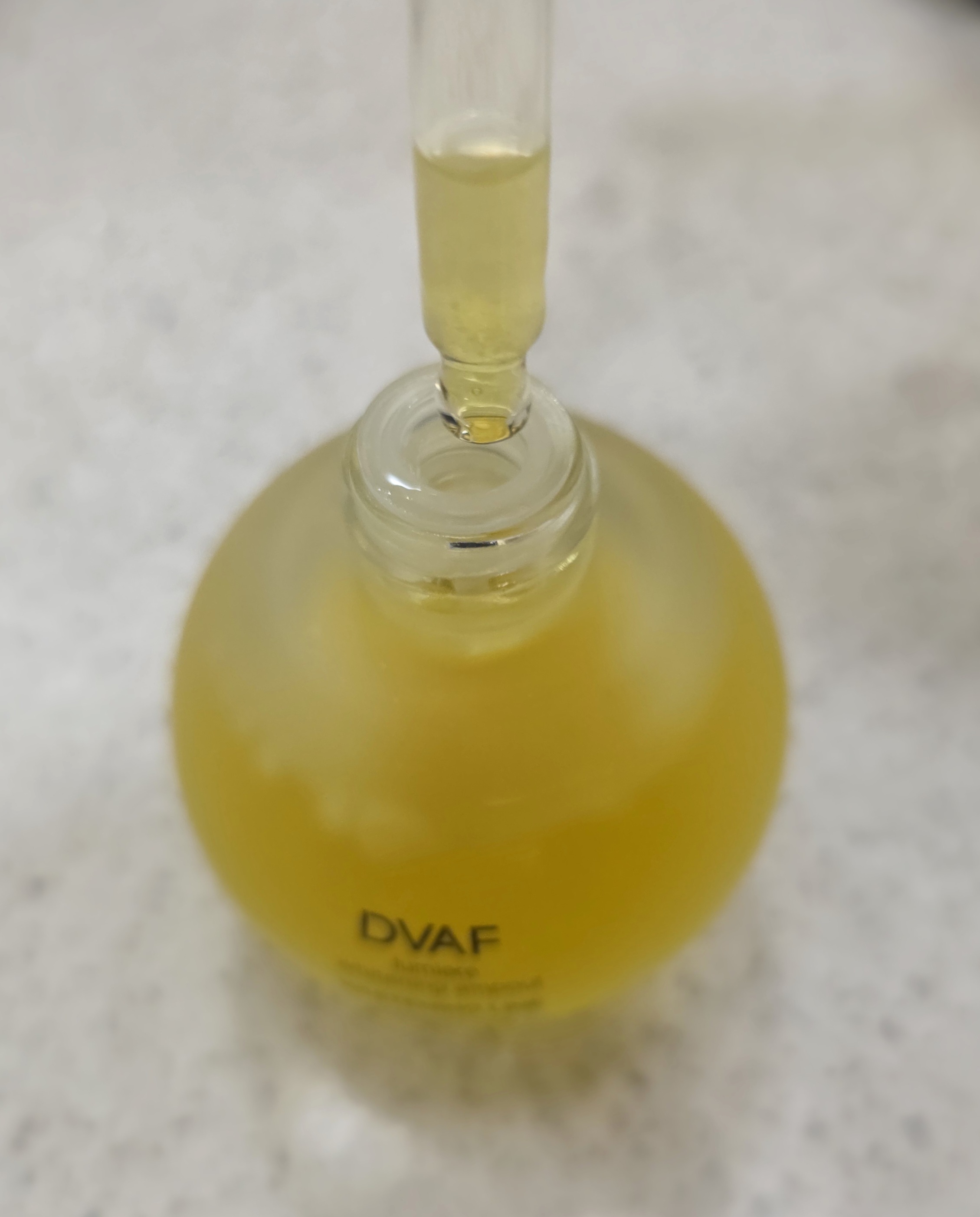 적당량을-필요한-곳에-덜어서-사용해요.