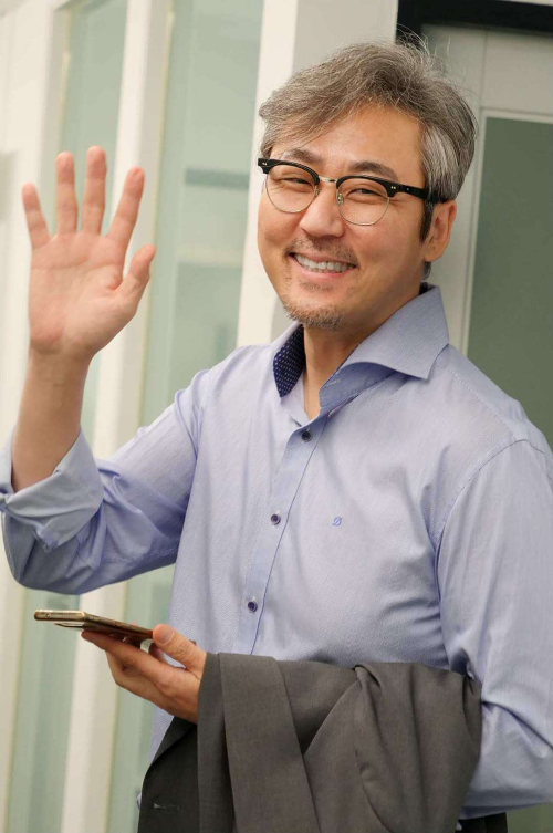 배우 박재완