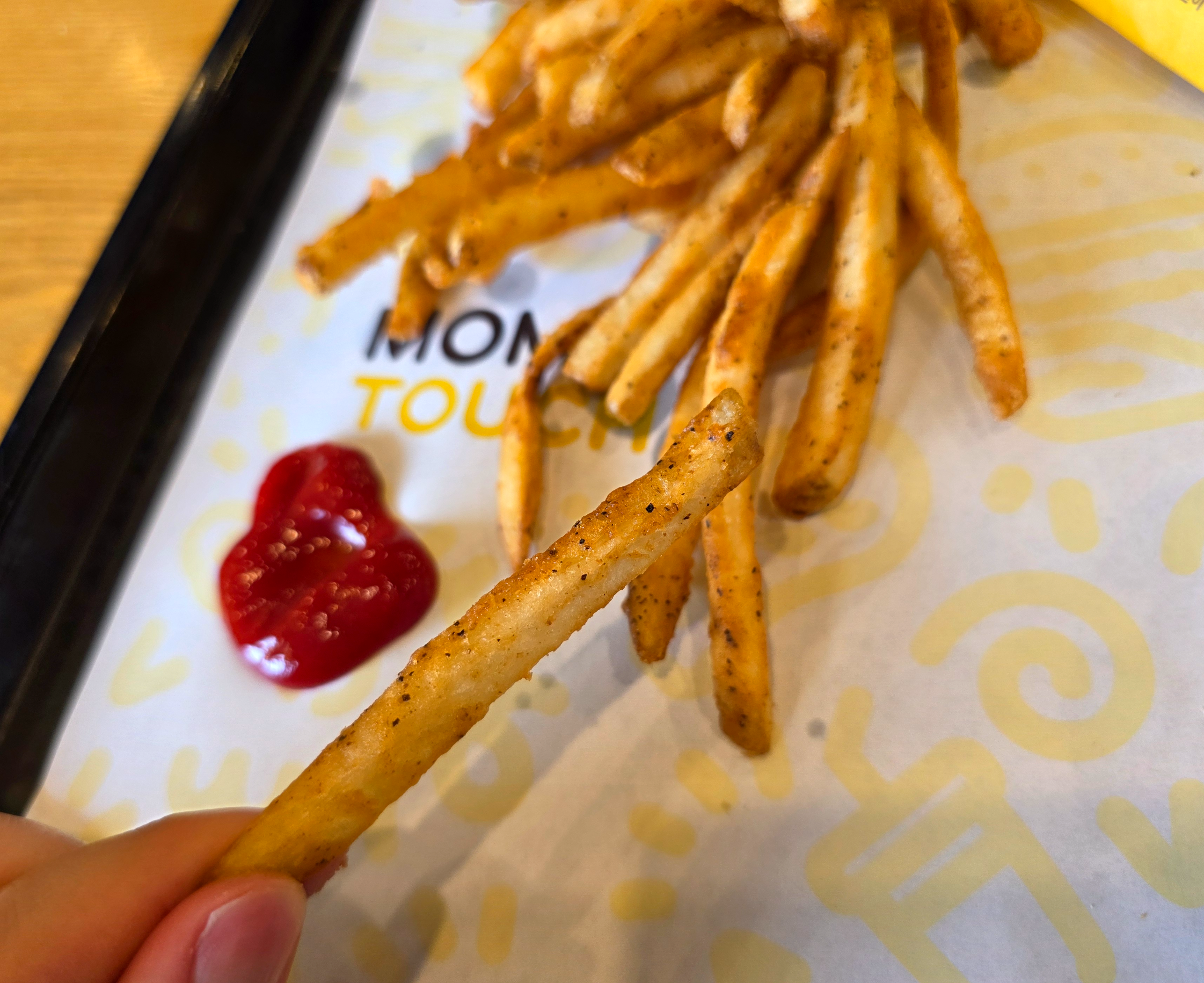 맘스터치케이준양념감자