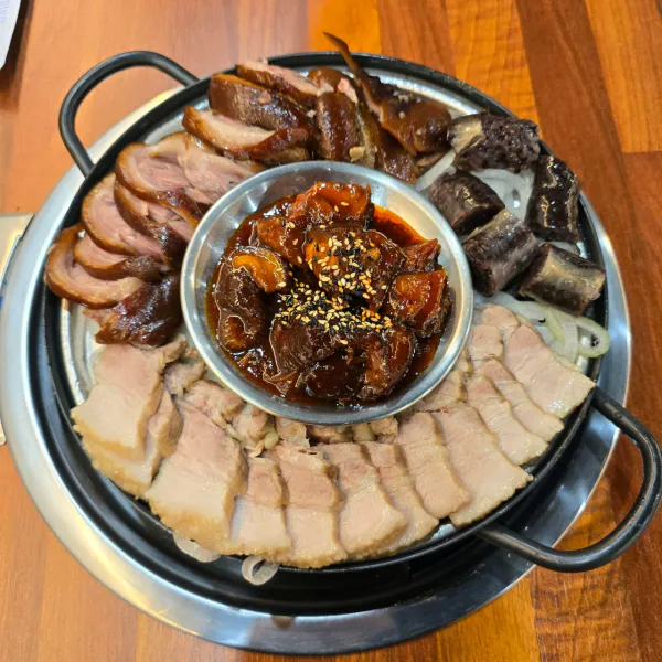 생생정보 가격파괴 Why 족발 4종 보쌈 가격파괴 Why 족발 4종 보쌈 음식점 위치