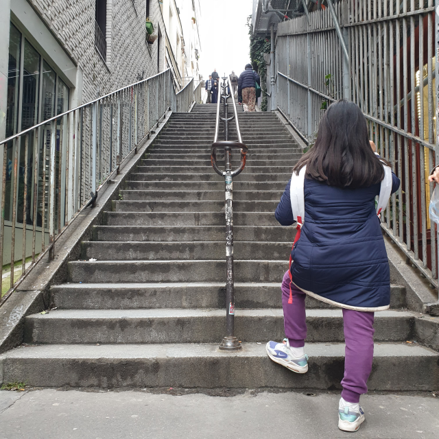 몽마르뜨 언덕 가기위한 계단