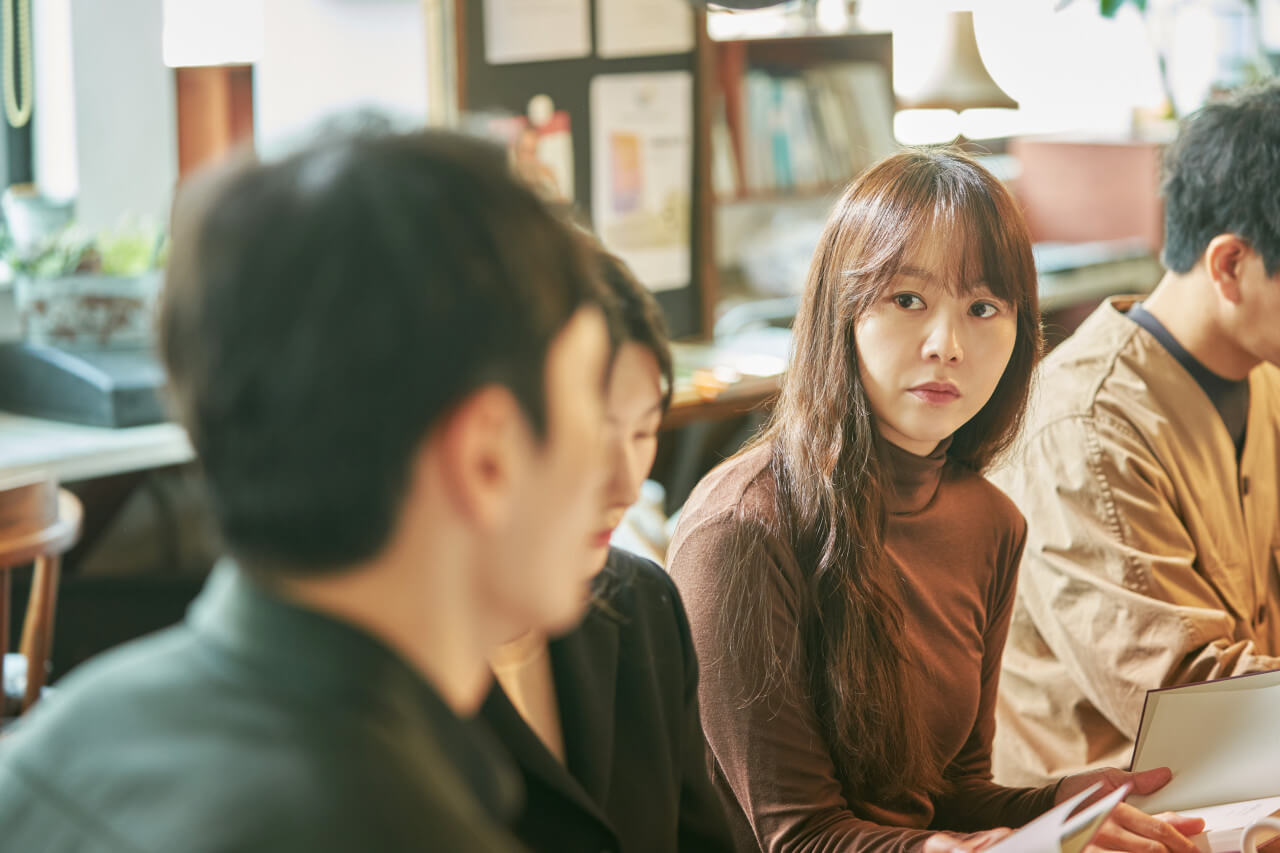 영화 폭로 줄거리 등장인물 결말 실화 OTT