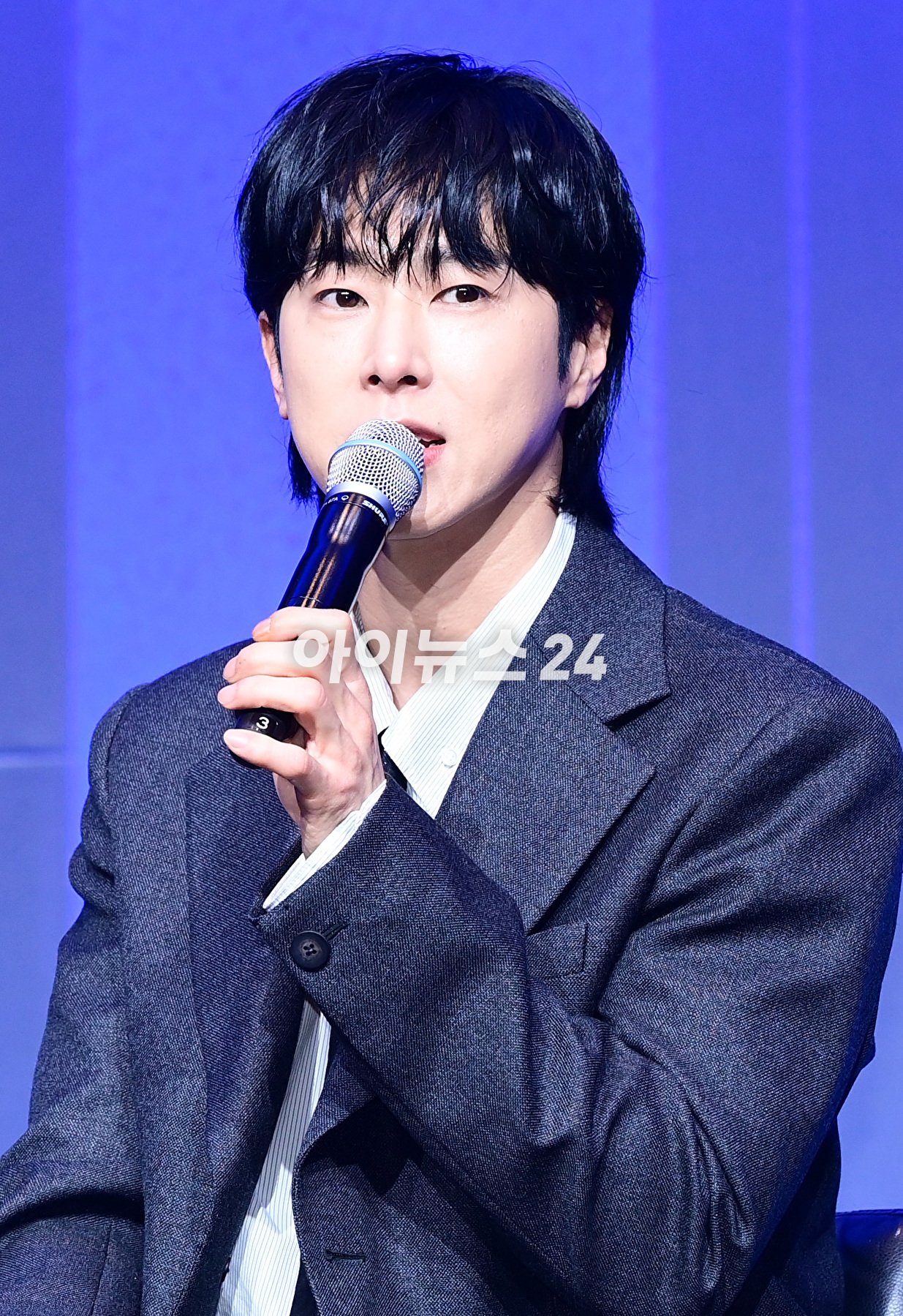 '데뷔 20주년'을 맞은 그룹 동방신기(TVXQ!) 유노윤호가 26일 오후 서울 영등포구 콘래드 서울에서 열린 아홉 번째 정규앨범 '20&2' 발매 기념 기자간담회에 참석하고 있다. [사진=정소희 기자]