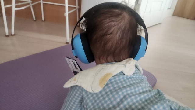 헤드셋 착용 모습