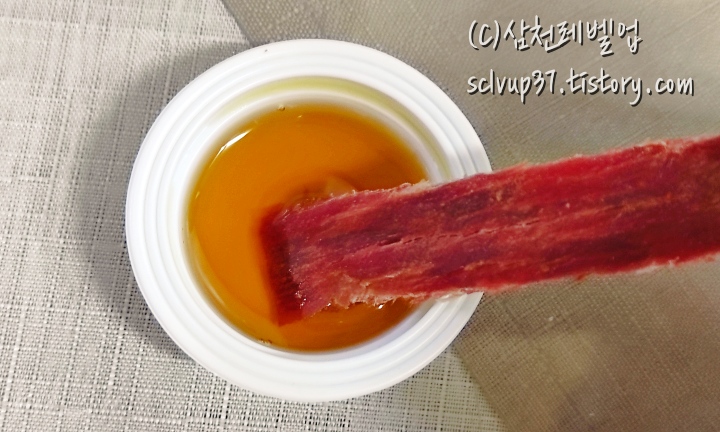 머거본 고소한 쇠고기 육포 참기름에 찍먹