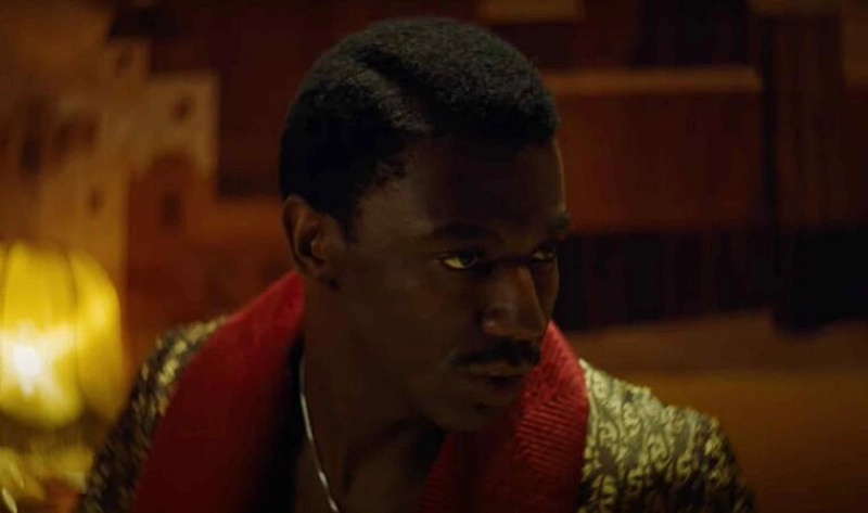 가여운 것들에서 해리 애슬리 역의 제러드 카마이클