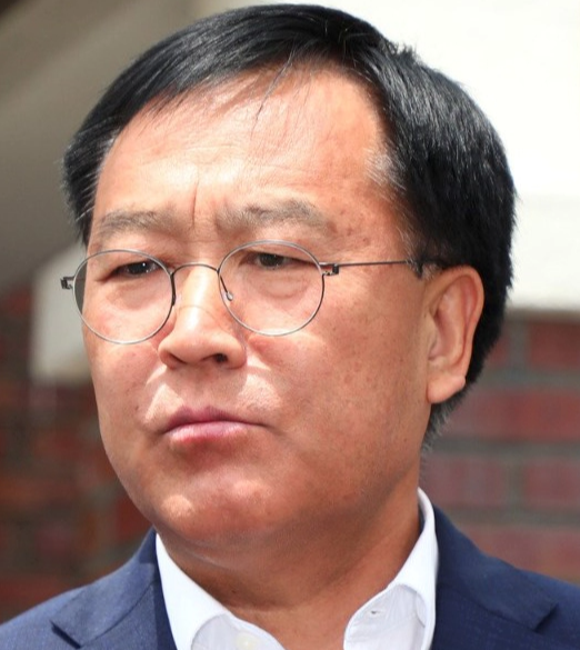 김진하 양양군수 프로필 나이 고향 학력 재산 | 민원인 앞에 바지내린 김진하 군수 논란