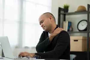 목주름 없애는법