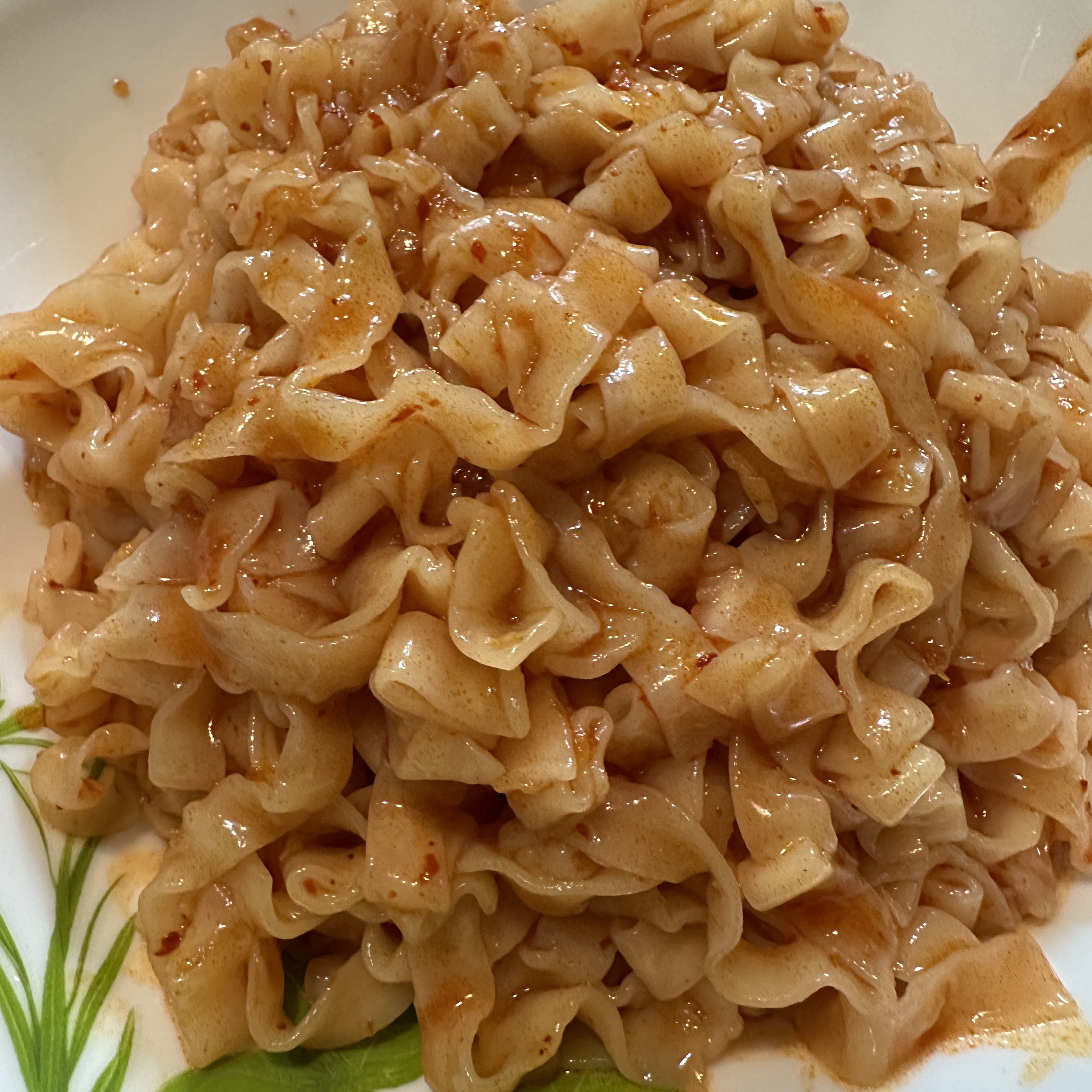 배홍동_칼빔면