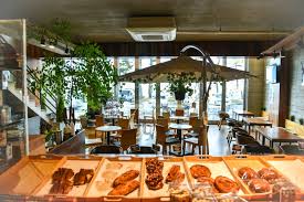 강릉 안목해변 커피 거리에서 바다 보며 마시는 커피를 즐겨보세요