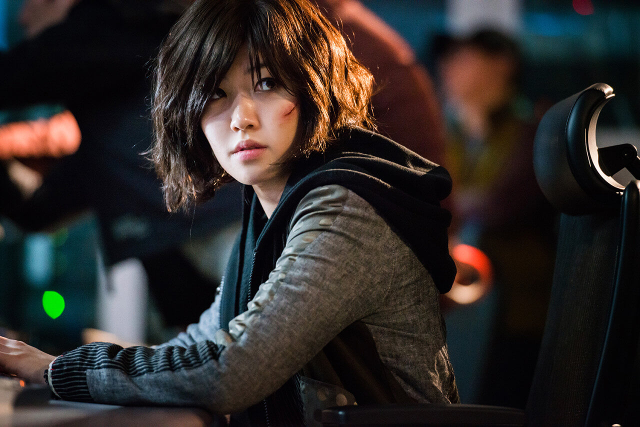 여울 역의 심은경 배우