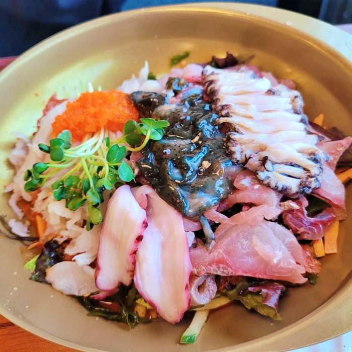 생방송 오늘저녁 인천 을왕리 속초식 제철 생선회 사골육수 물회 맛집