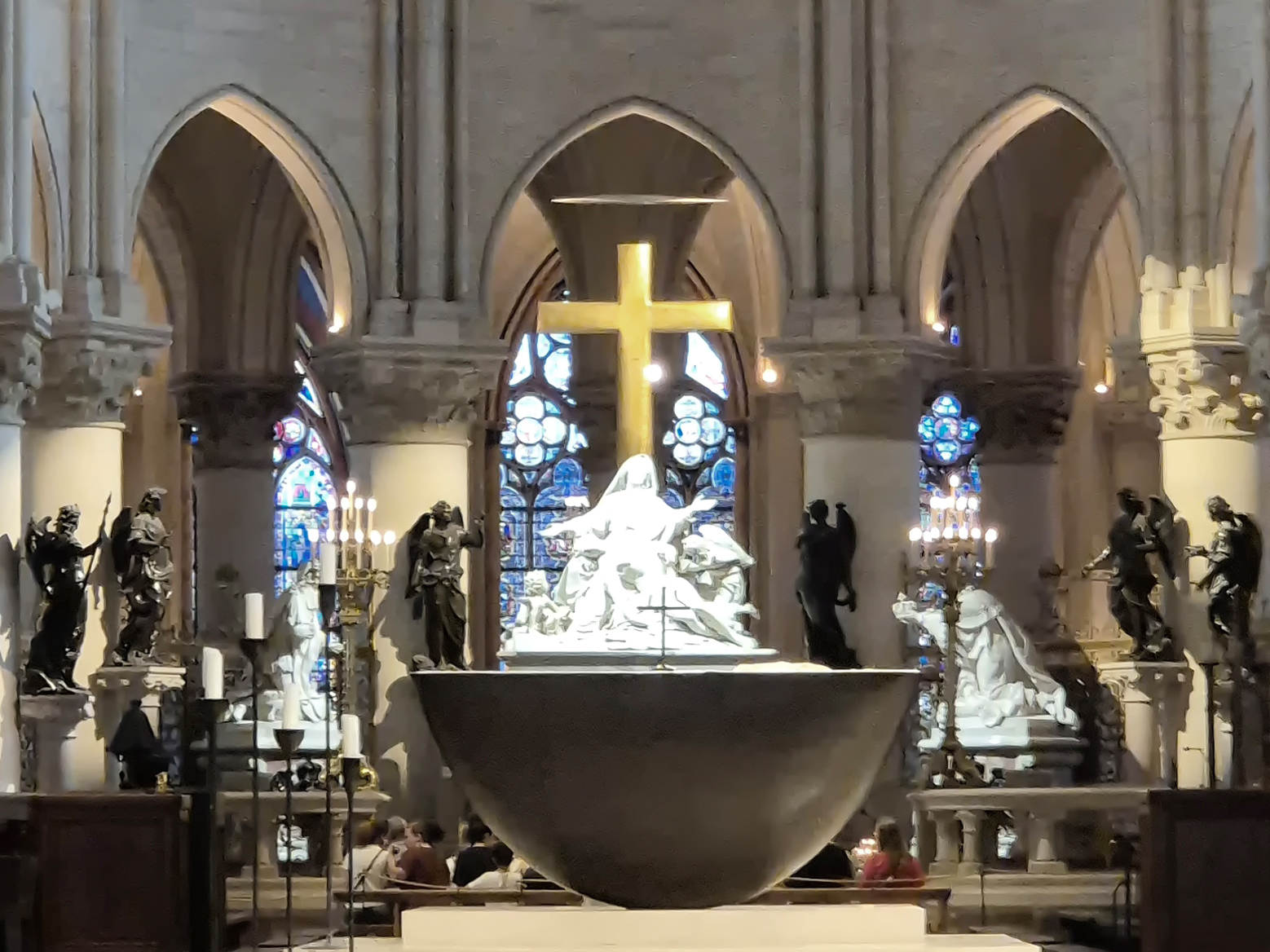 파리 노트르담 대성당 성모마리아 예배당 성모경당 십자가 피에타상