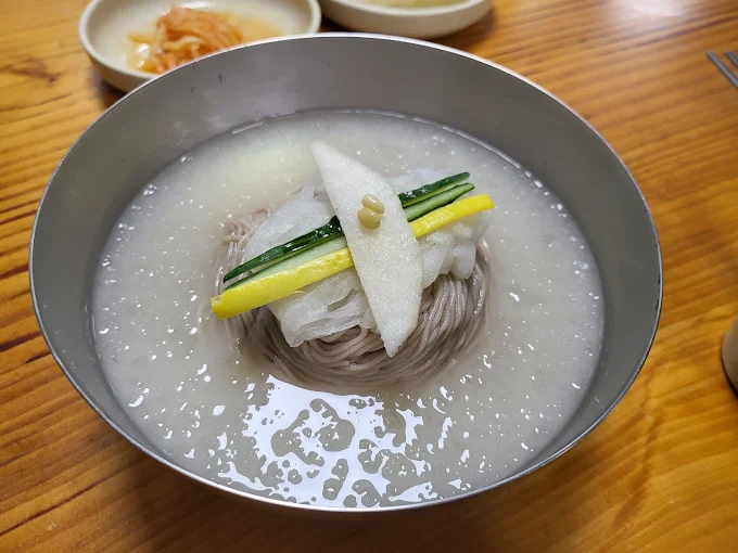 강원도 홍천 메밀집 '장원막국수'