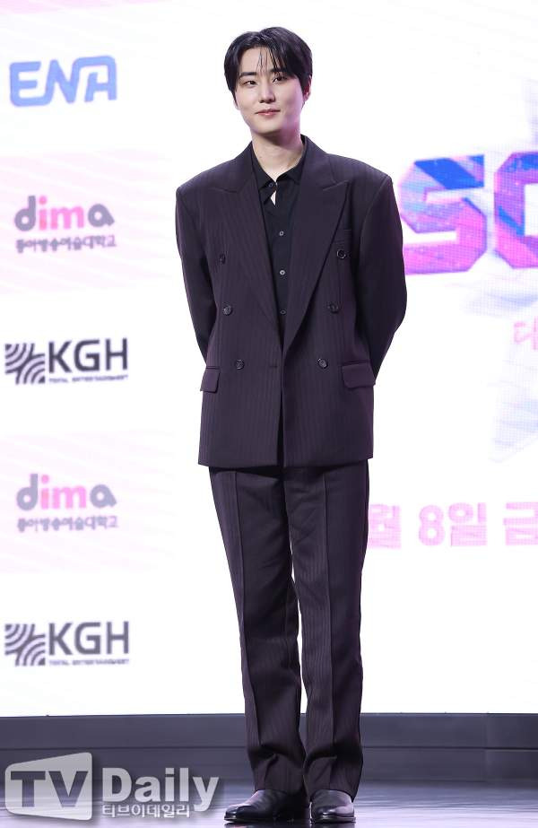 영케이 나이 프로필 학력 저작권료 최우수산 예능 육각형 아이돌 데이식스 총정리