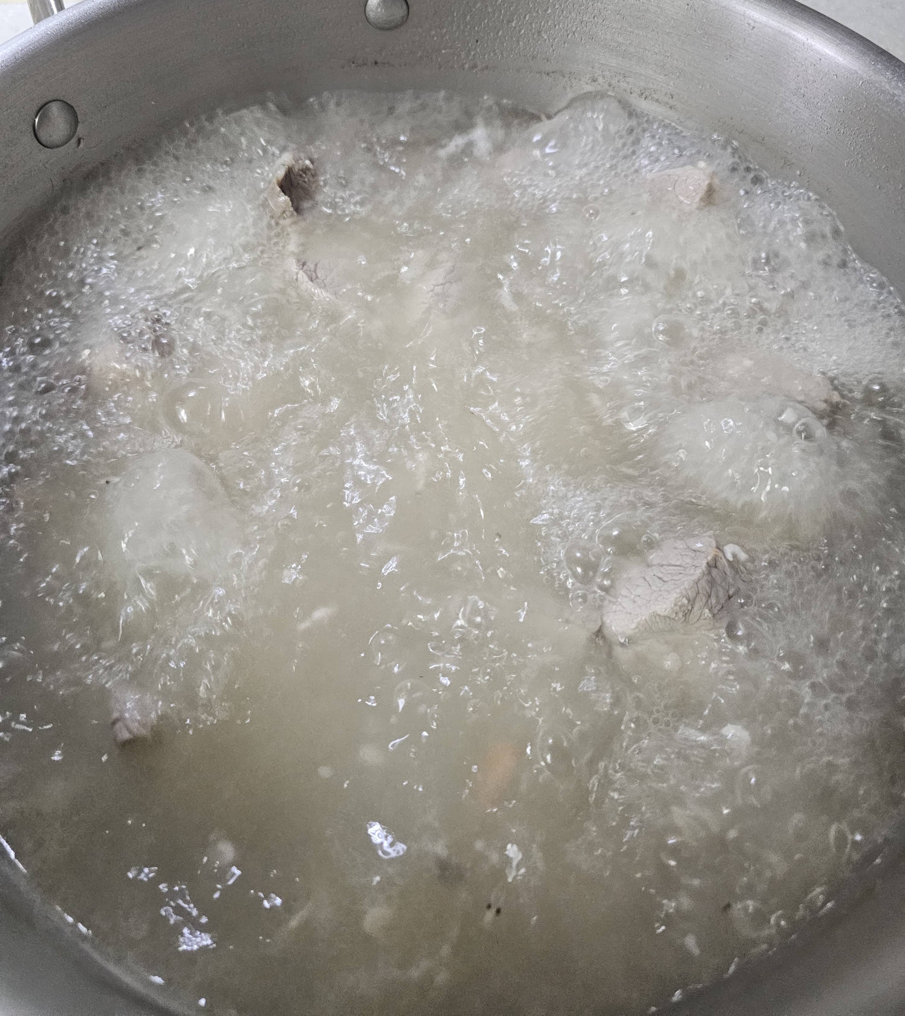 돼지 갈비로 만드는 강화도 '젓국 갈비'