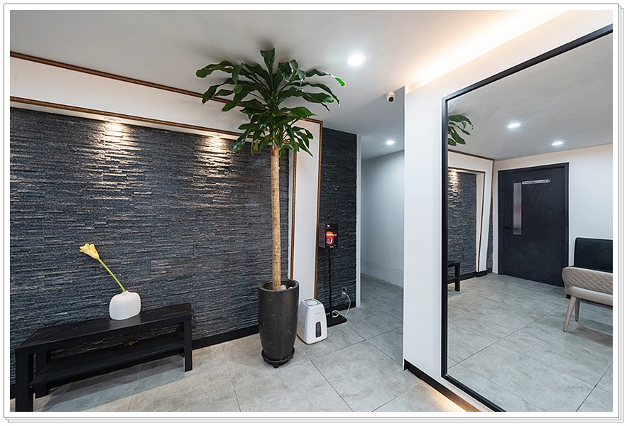 신촌마사지 루트에스테틱 복도