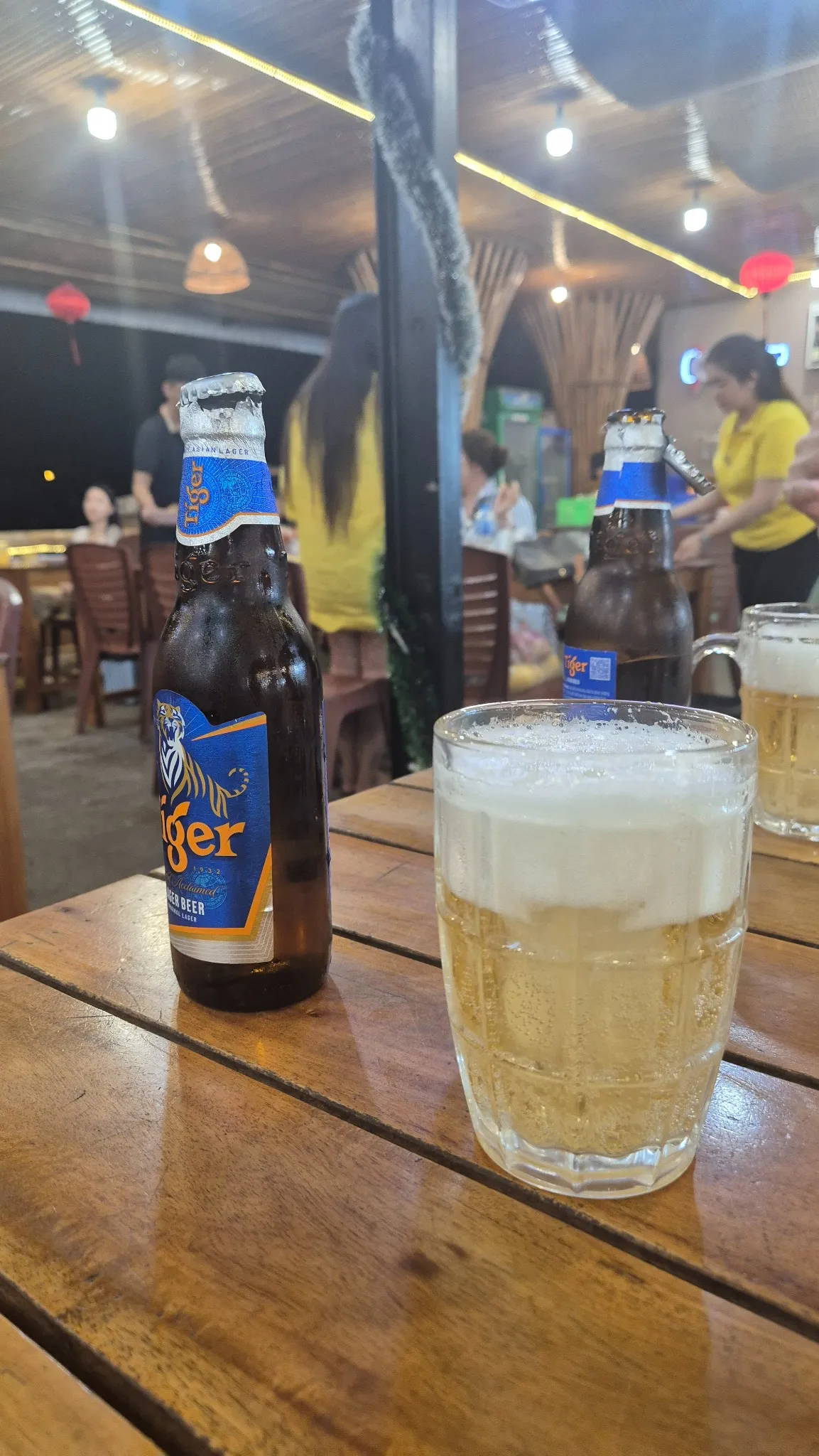 푸꾸옥 야시장 노천식당 타이거 맥주