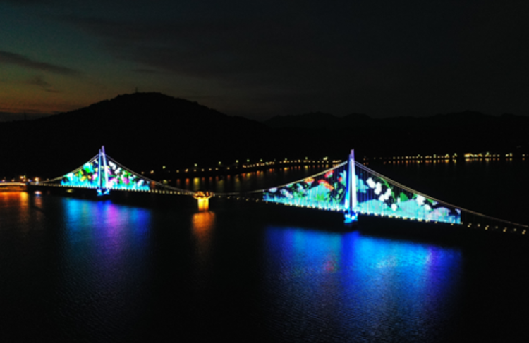 탑정호 출렁다리