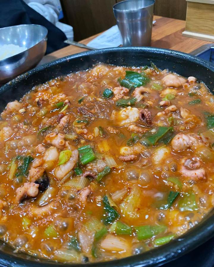 월 매출 1억 5천 52년 전통 조방 낙지 볶음 낙곱새 부산 맛집 추천 생방송투데이 소문의 맛집