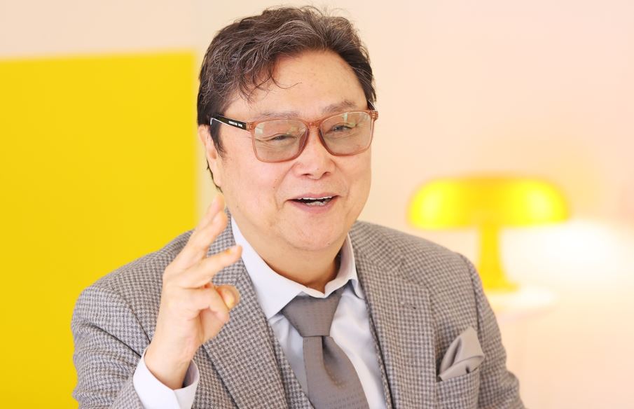 가수 남진 최근 인터뷰 사진