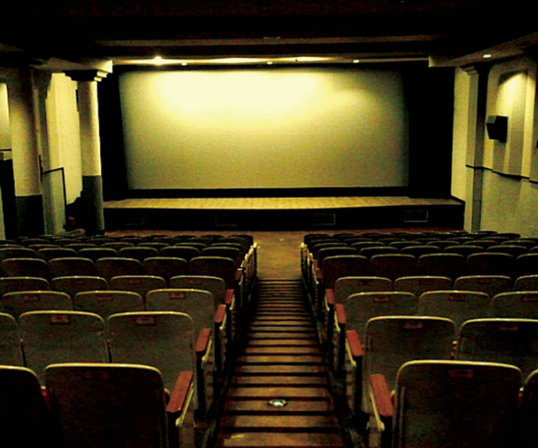 서울 독립감독 스타일 분석