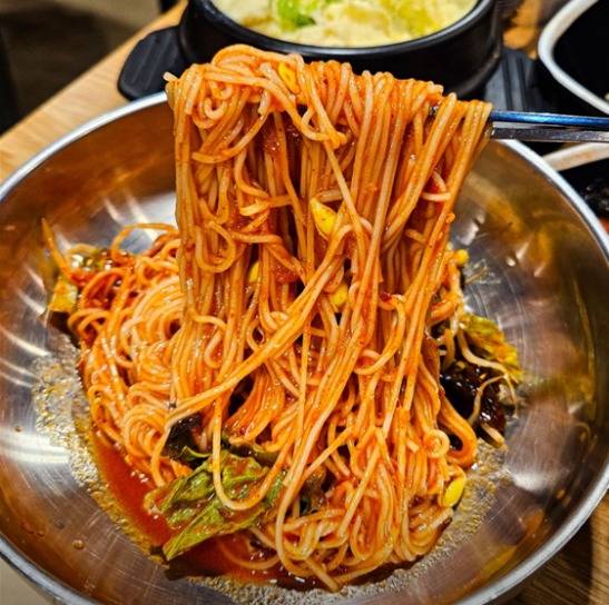 생방송투데이 쌈밥 강남 논현 맹그르브삼겹살