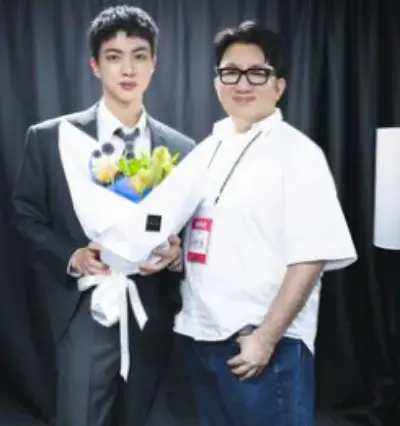 방시혁-사진