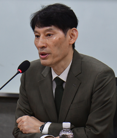 박성민 정치평론가: 프로필부터 이준석 연구비 수령 이슈 분석까지 모든 정보 공개