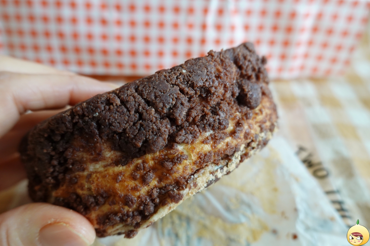 오페라라라 측면