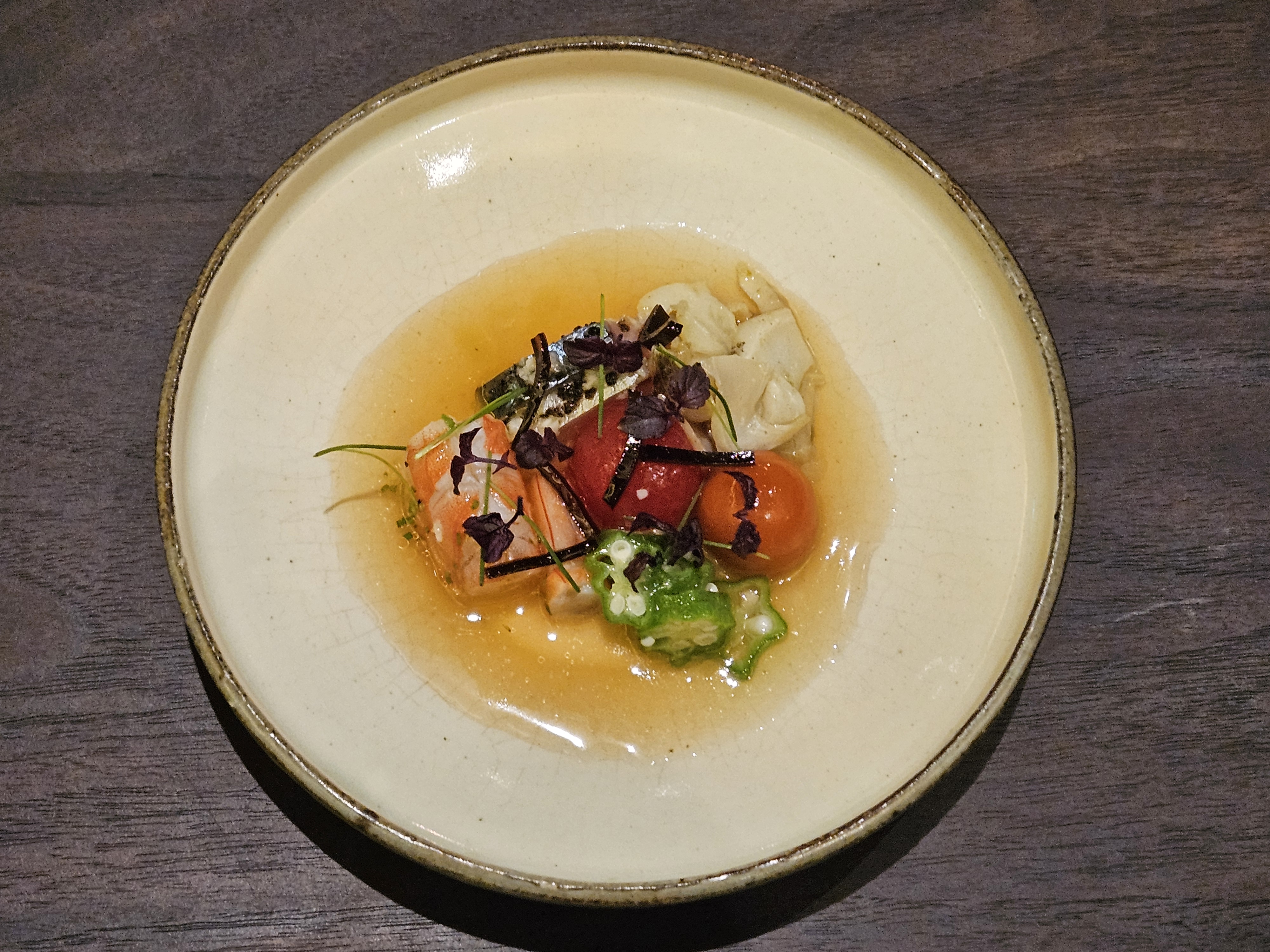 보리새우와 훈연한 고등어