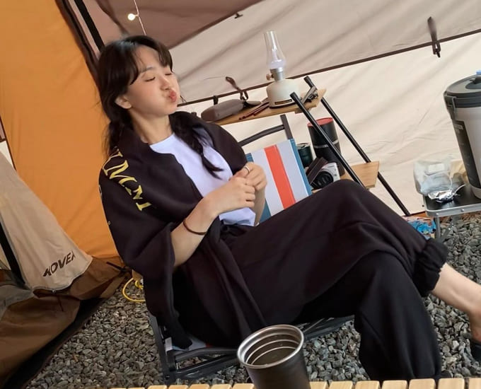 원진아 사복