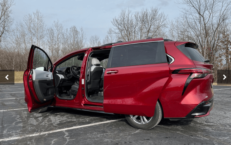 2023-토요타-시에나