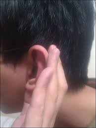 귀에서 소리가 나는 이유