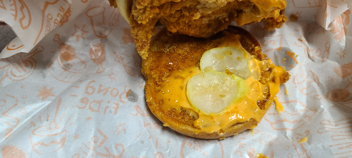 파파이스 성남신흥점 치킨샌드위치 깔끔한포장 배달완료 내돈내산 케이준감자튀김 스파이시 두툼한치킨 피클 두조각