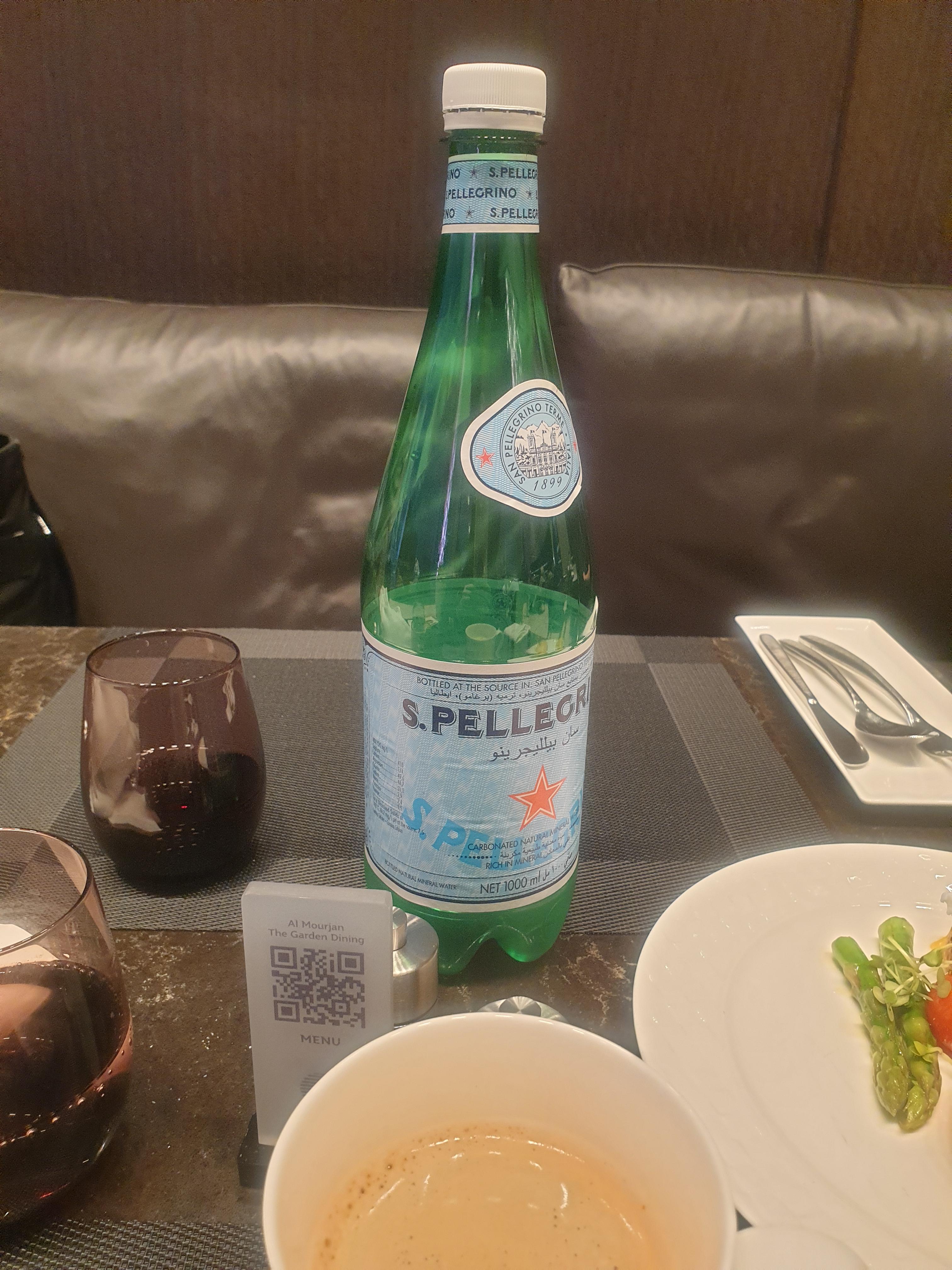 카이로항공 비지니스 음식들