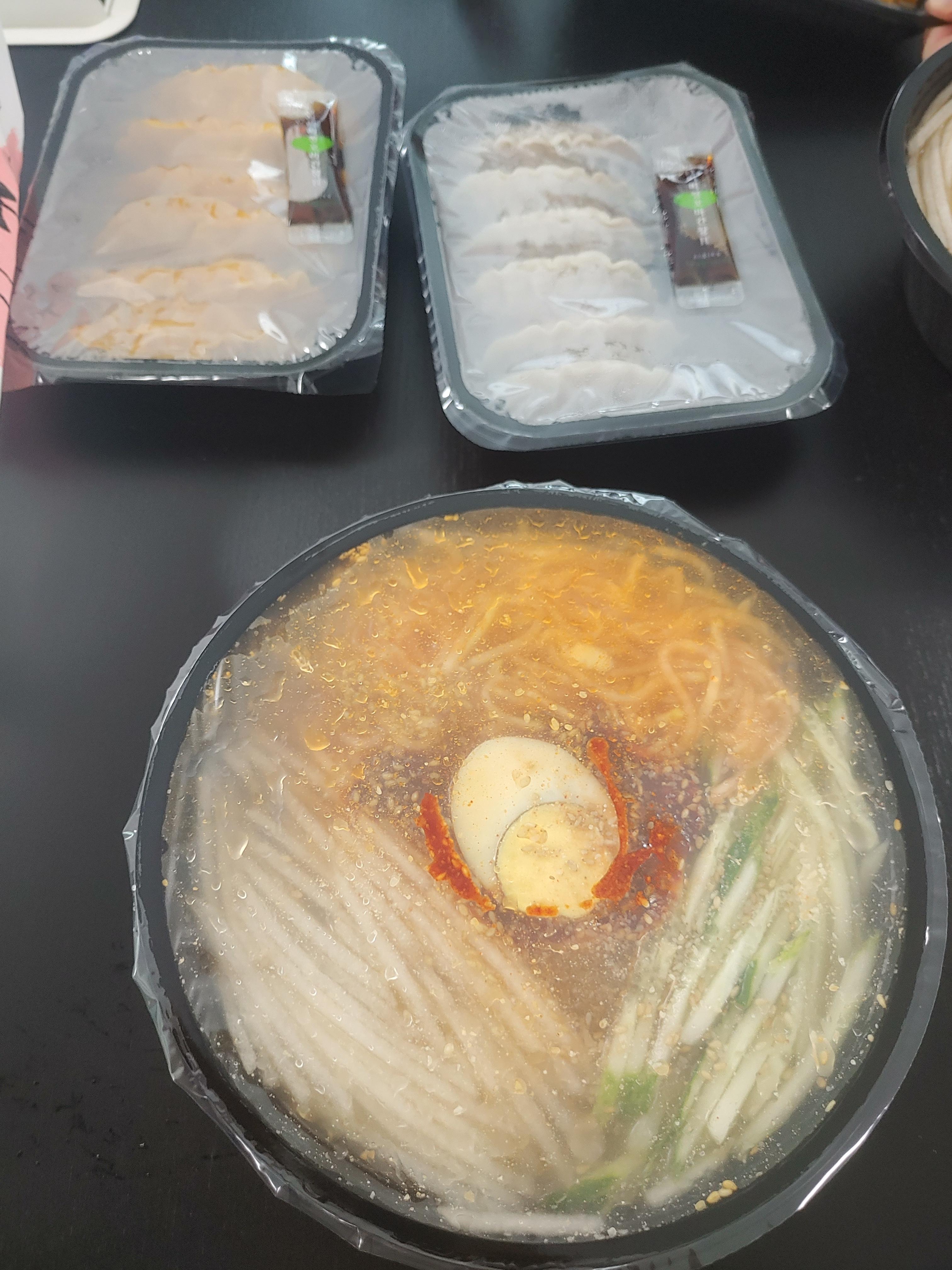 냉면클라쓰&마약만두 용현본점