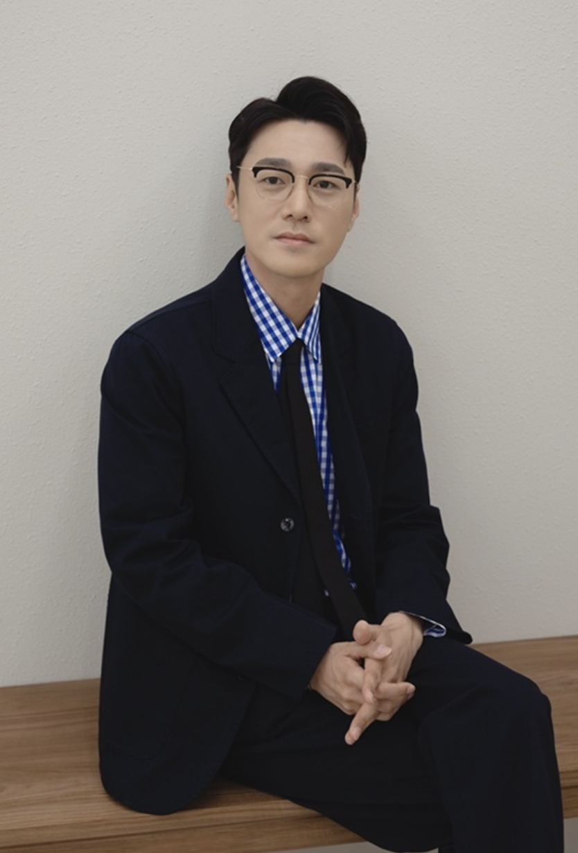 최영준 수트