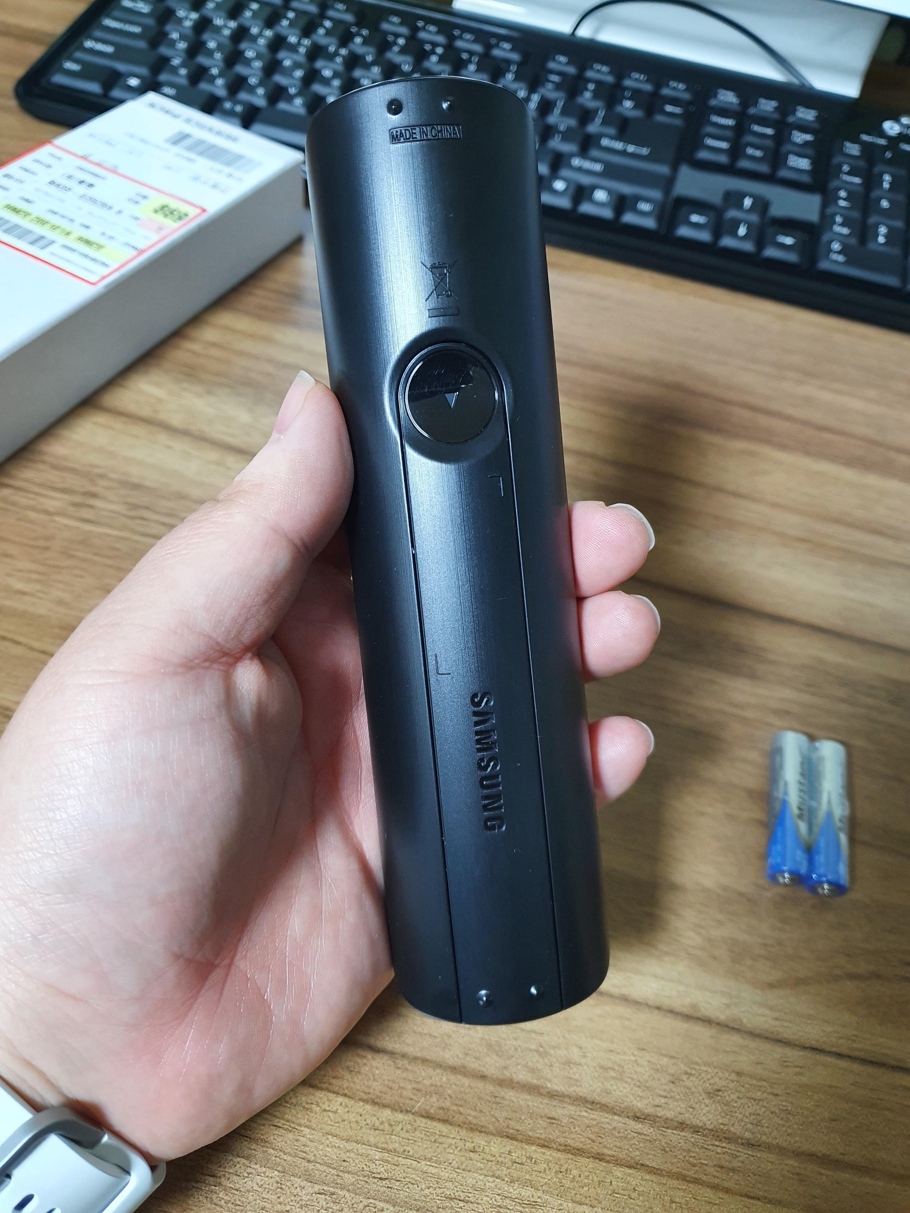 삼성 올인원PC 리모콘 뒷부분