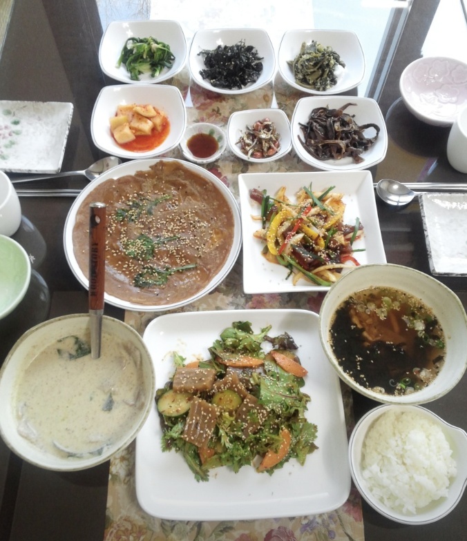 동네한바퀴 신정동 도토리묵 맛집 숲속도토리마을
